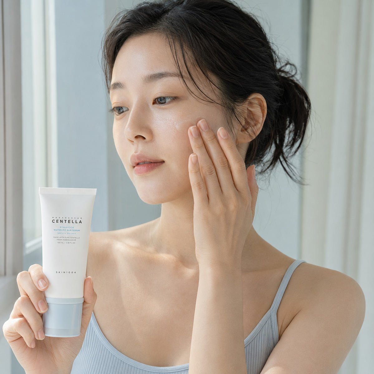 SKIN1004 Madagascar Centella Hyalu-Cica Water-Fit Sun Serum 100ml